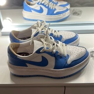 Size 7.5- Used Women’s Air Jordan Elevate Low in University Blue (with chain)